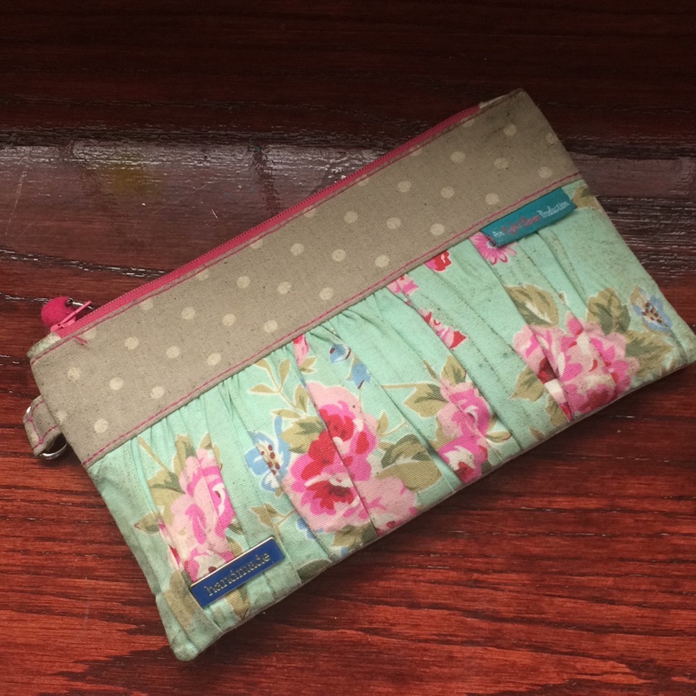 Small handbag